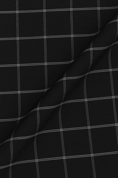 Soft Black And White Small Windowpane